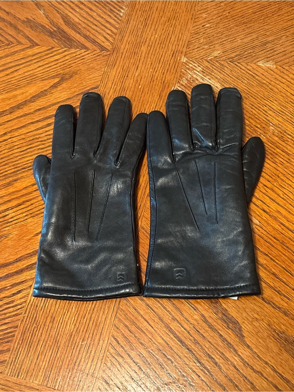 Isotoner Wonderfit Black Genuine Leather Gloves Womens Size Large Winter Lined